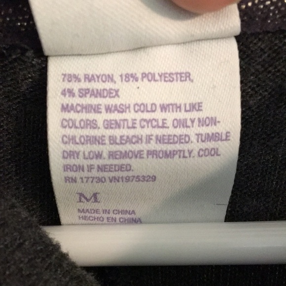 STARS ABOVE - Super soft long sleeved loose turtleneck Sweater. Size: Medium - Picture 5 of 6